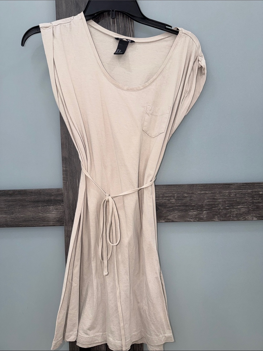 Light Beige Women’s Scoop Neck Tie-Waist Dress